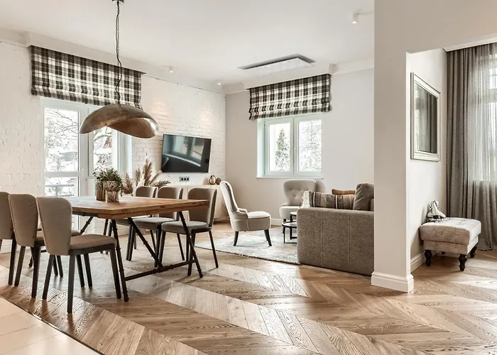 Appartement Kasprusie 39 *